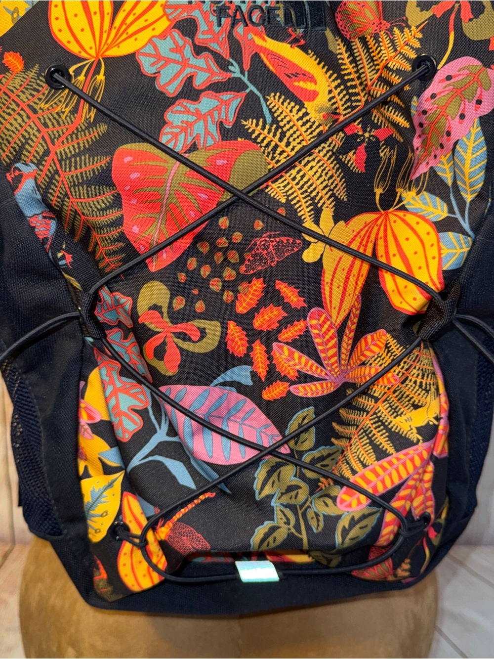 The North Face Women's Jester backpack, Navy Lone Wanderer Print, Botanical - Picture 4 of 12